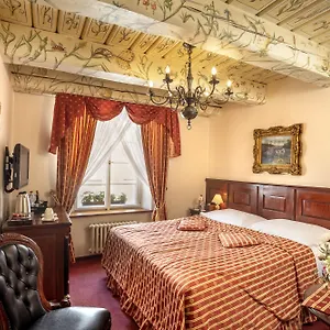 U Zlatého Stromu Hotel